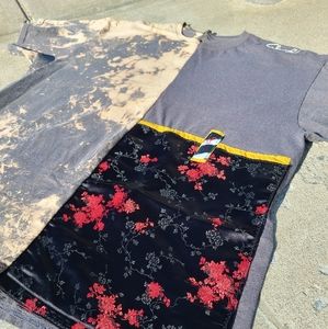 Shameful Tricolor Split Tee